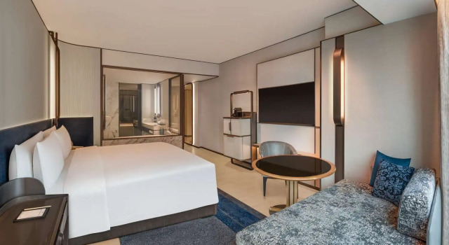 Hilton Saigon