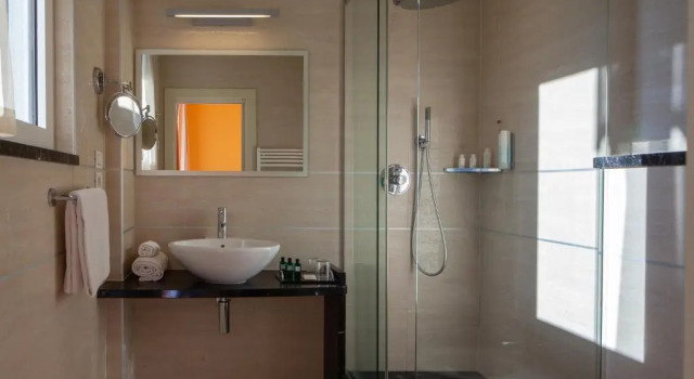 Двухместный номер Deluxe с балконом Hotel Kristal Palace