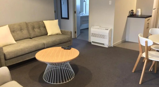 Семейные апартаменты с 2 комнатами Milford Road Apartments