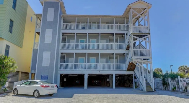 Seaside Villa 102 on Folly Beach, Забронировать Вилла Коттеджи Южной Каролины, Коттедж