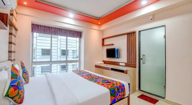 Fabhotel The Lily