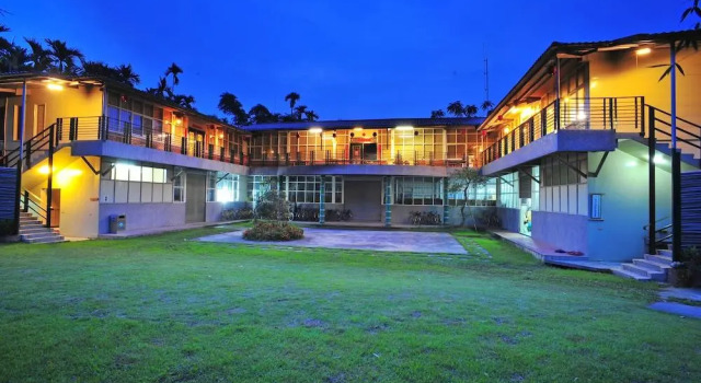 Bamboo Paradise Resort & The Bamboo Inn, Prenota Resort Hotel a Nantou County con parcheggio, Parcheggio