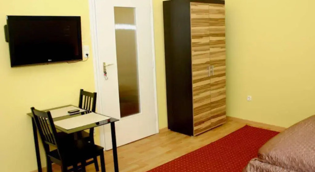 Arriva Balcony Studio