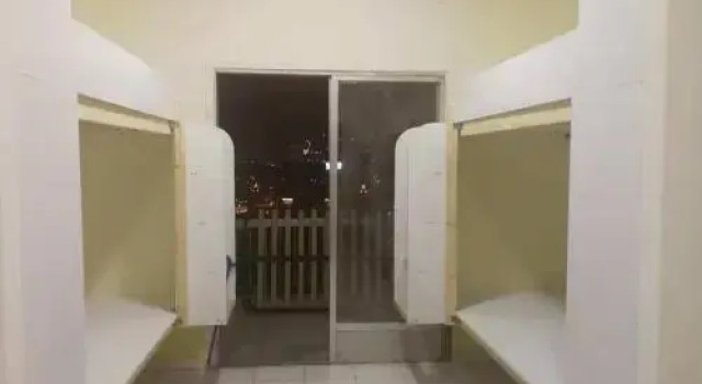 Gong Yu Hostel, Забронировать Хостел Хостелы Дубая, рядом с Twin Towers Shopping Centre, Хостел