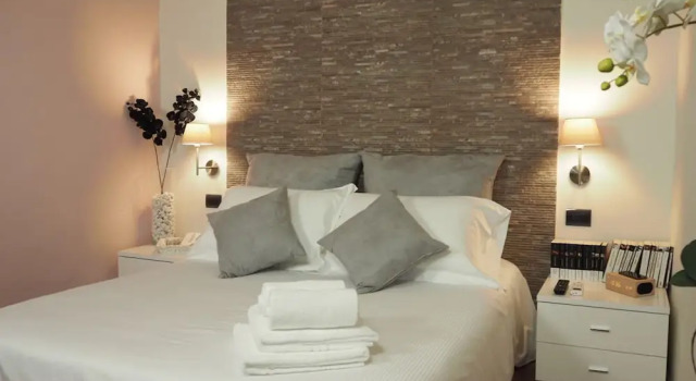 Residenza 54, Забронировать Отель Сан-Марко - Сантиссима-Аннунциата Флоренция, рядом с Кафедральный собор Санта-Мария-дель-Фьоре