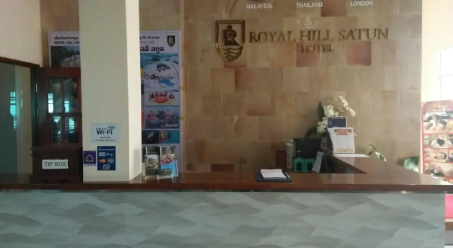 Royal Hill Satun Hotel, Забронировать Отель Отели Южного Таиланда с парковкой, Парковка