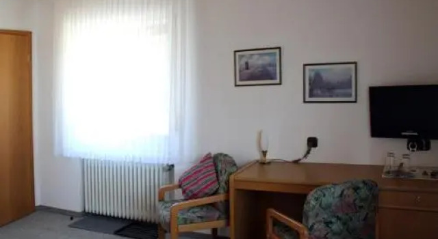 Haus Hesseberg, Забронировать Отель Медебах 