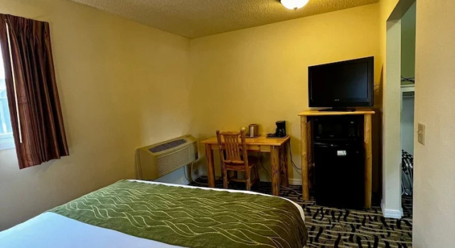 Номер Economy Cody Legacy Inn & Suites