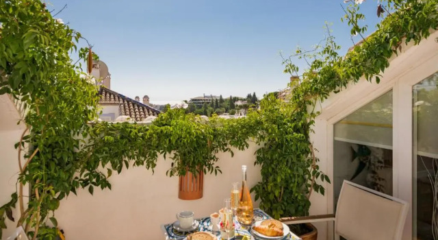 Двухместный номер Deluxe с балконом Molo Luxury Suites Puerto Banus