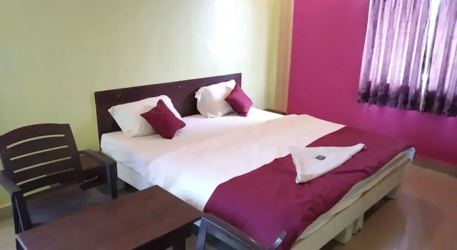Hotel Savali Lodging, Buchen Sie Hotel Talegaon Dhamdhere Maharashtra
