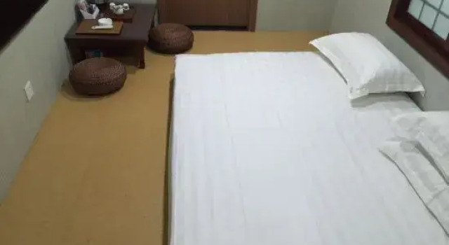 Dandong Yading Hotel, Buchen Sie Hotel Zhenxing Dandong
