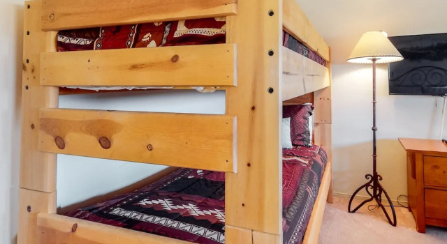 Апартаменты Ski Inn Condos