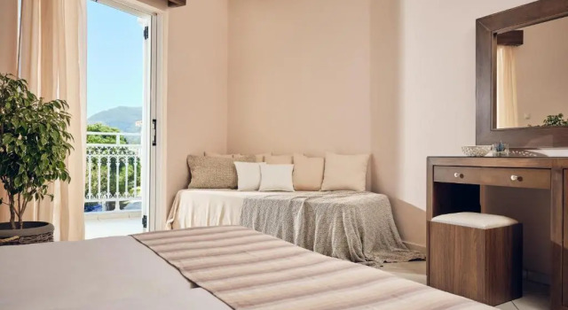 Трёхместный номер Deluxe Alkyonis hotel