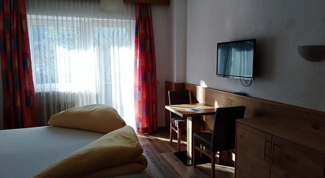 Gästehaus Braunegger, Забронировать Отель Отели Тироля 3 звезды, 3*