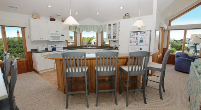 Footprints In The Sand - 5 Br Home
