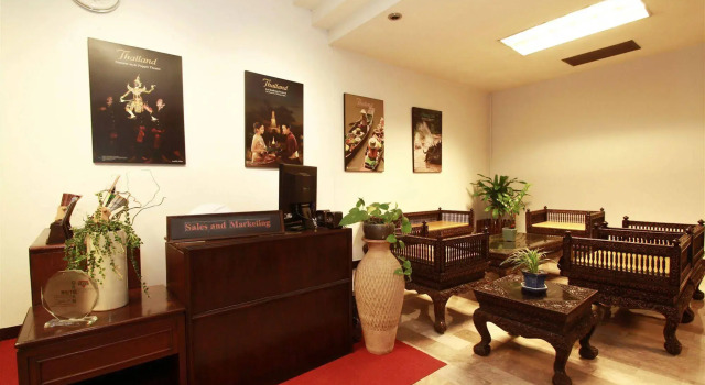 The International Hotel Chiang Mai - YMCA, Забронировать Отель Chang Phueak Чиангмай
