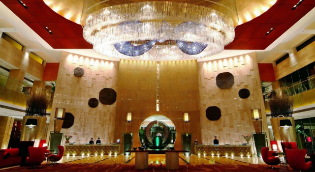 Royal Garden Hotel