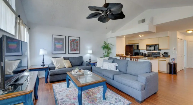Kissimmee Condo: Community Pool, Close to Parks