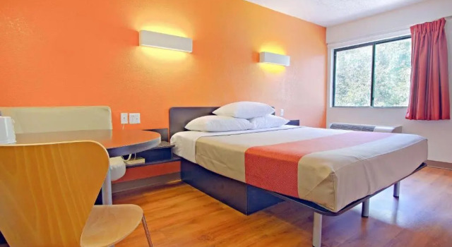 Номер Standard Motel 6-East Brunswick, NJ