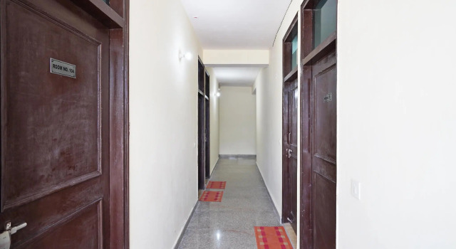 OYO 46744 Hotel Yash, จอง โรงแรม Indraprast Delhi NCR