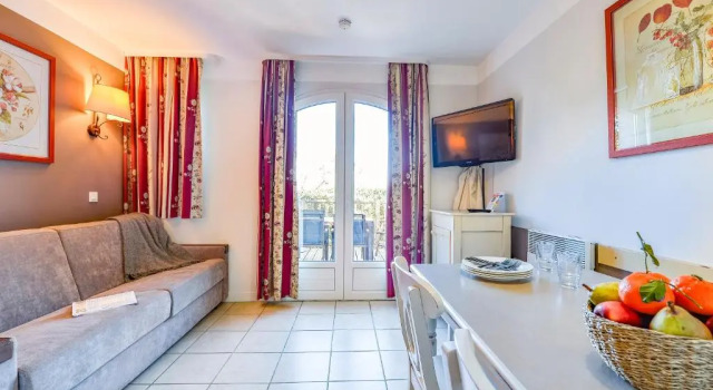 Коттедж c 1 комнатой Village Le Rouret Pierre & Vacances