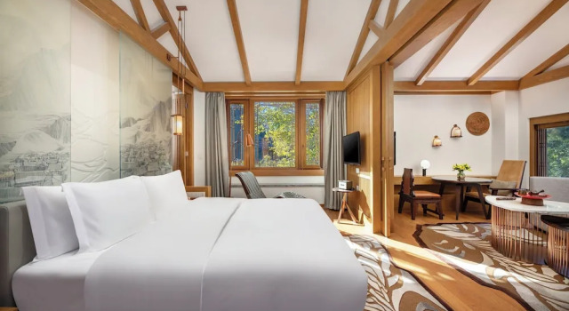 Люкс Hotel Indigo Lijiang Ancient Town by IHG