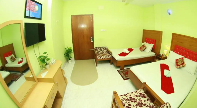 Трёхместный номер Deluxe Hotel Farmis Garden