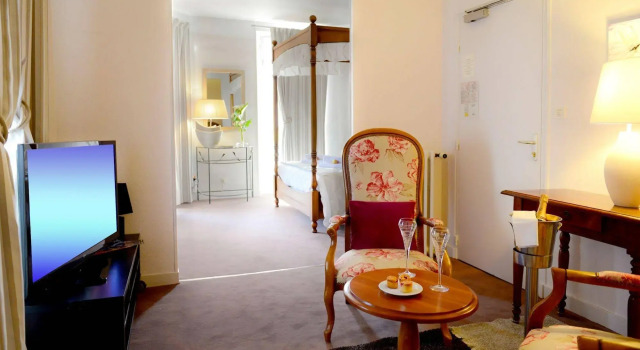 Logis Hôtel et Restaurant du Dauphin, Réserver Hôtel Sees Orne