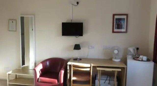 Cherry Lodge, Rezervasyon Otel Hook Hampshire