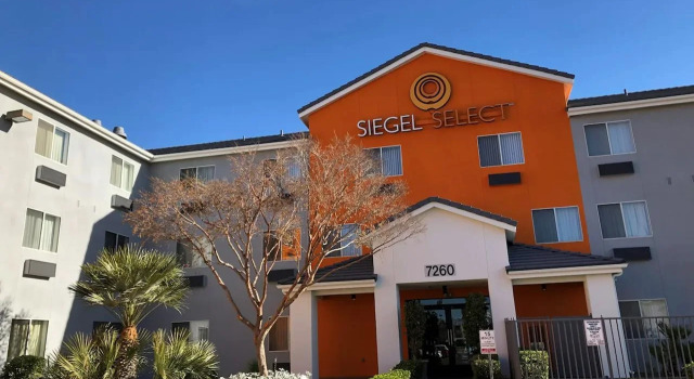 Siegel Select Las Vegas Boulevard, Забронировать Отель Отели Лас-Вегаса с бассейном, рядом с Торговый центр Las Vegas South Premium Outlets, Бассейн