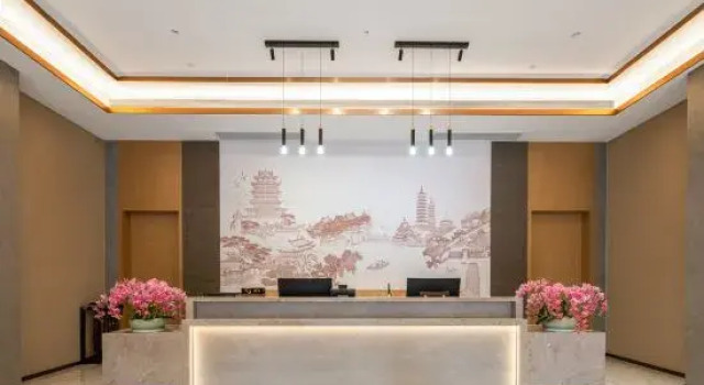 Yunju Hotel, Rezerwuj Hotel Hotele w Baise z parkingiem, Parking