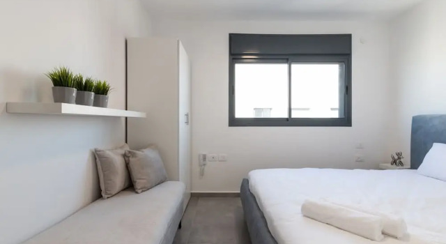 Luxury APT 3 BR New Tower Parking