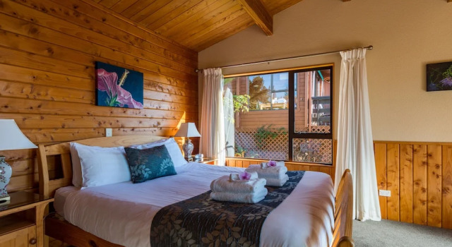 Люкс с балконом Kimi Ora Eco Resort