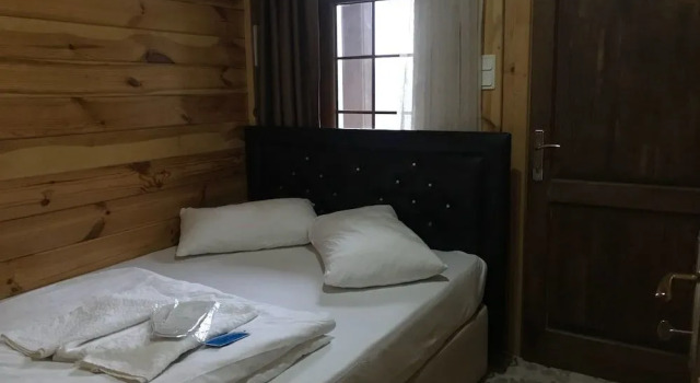 Ozturk Apart & Cafe