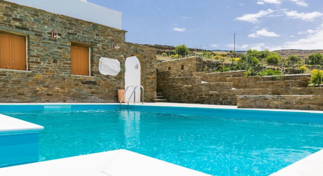 Вилла Luxury с 6 комнатами с видом на бассейн Imarkellis Tinos Boutique Villas