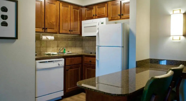 Двухместный номер Standard Staybridge Suites Akron-Stow-Cuyahoga Falls by IHG