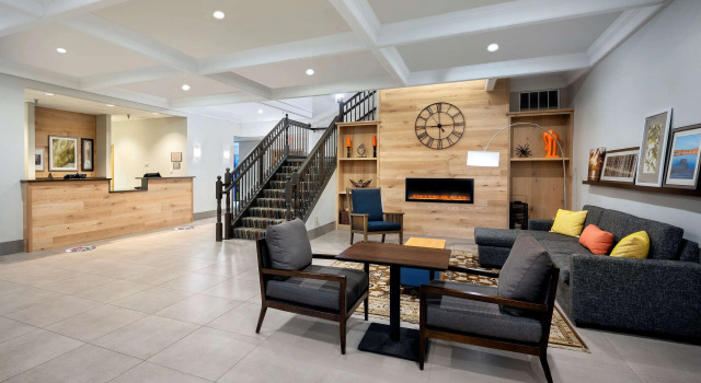 Country Inn & Suites Albertville, Varaa Hotelli Albertville Minnesota