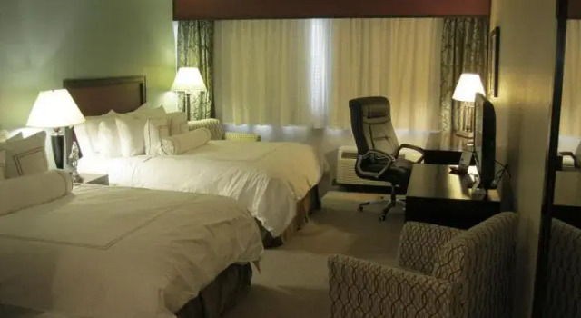 Четырёхместный номер Standard Causeway Bay Hotel