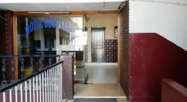 Goroomgo Hotel Good Luck Raipur, Забронировать Отель Отели штата Махараштры 3 звезды, 3*