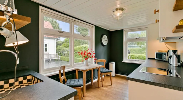 Holiday home Dijkstelweg 30 - Ouddorp with terrace and very big garden, near the beach and dunes - not for companies, Забронировать Отель Ауддорп 