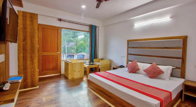 Hotel beas river retreat