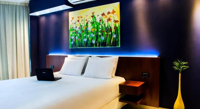 Shoshana Hotel Boutique