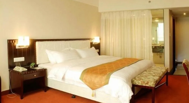 Guilin Jingxiang Hotel, Забронировать Отель Отели Гуйлинь 4 звезды, рядом с Guilin Sports Centre, 4*