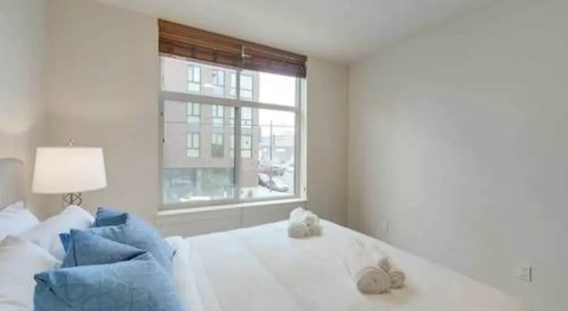 Portland Pettygrove 2BR Corporate Rentals, Забронировать Апартаменты/квартира Отели Портленда с парковкой, рядом с Дом-музей Треветта-Нунна, Парковка