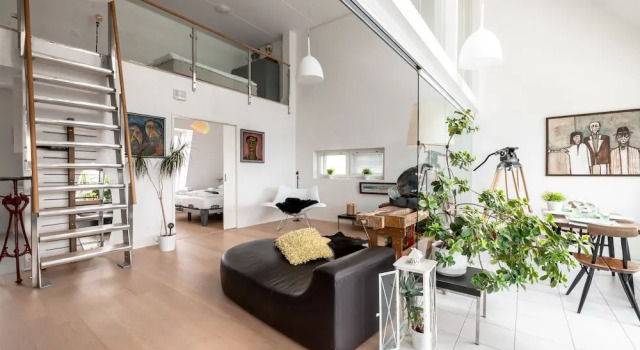 Апартаменты 2ndhomes Gorgeous & Unique Top Floor Apt