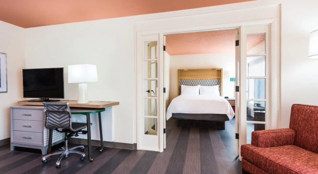 Двухместный люкс Holiday Inn Timonium Baltimore North by IHG