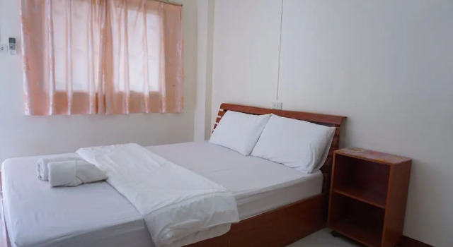 Meesuk Mansion, Varaa Hotelli Hotellit North-Eastern Thailand pysäköinnillä, Pysäköinti