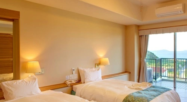 Люкс c 1 комнатой с балконом и с видом на океан AJ Resort Island Ikeijima
