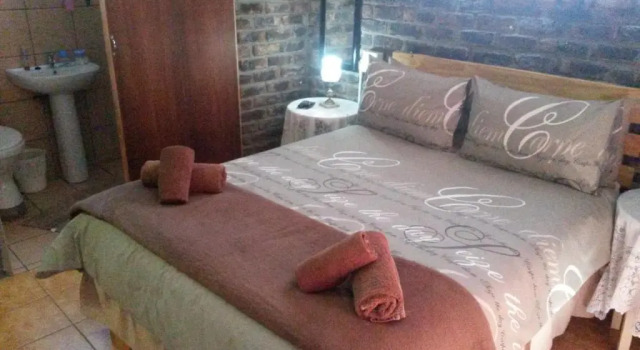 Шале c 1 комнатой Onze Rust Guest House and caravanpark
