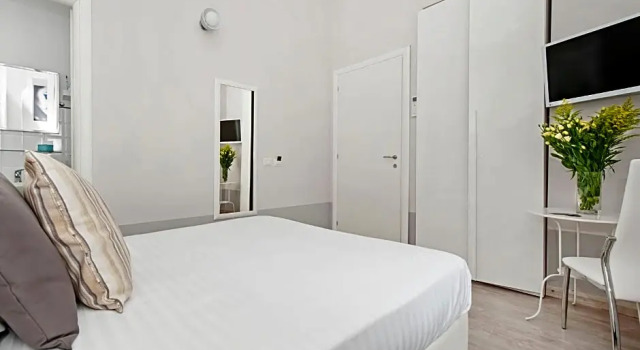 Номер Economy White Rooms Colosseo